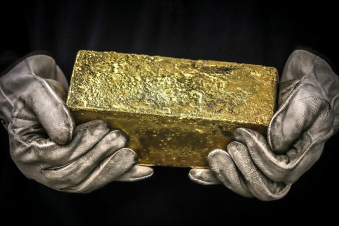 طلای جهانی در آستانه فتح قله 3 هزار دلاری / یازدهمین رکوردشکنی فلز زرد رقم خورد طلای جهانی در آستانه فتح قله ۳ هزار دلاری / یازدهمین رکوردشکنی فلز زرد رقم خورد