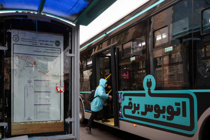 آغاز به کار ۳ خط جدید اتوبوس برقی در تهران آغاز به کار ۳ خط جدید اتوبوس برقی در تهران
