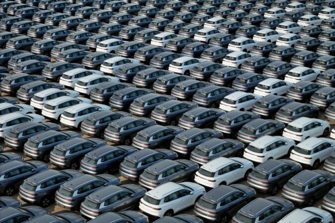 پزشکیان زیر وعده خودرویی خود زد / امید مشتریان خودرو ناامید می شود؟ پزشکیان زیر وعده خودرویی خود زد / امید مشتریان خودرو ناامید می شود؟