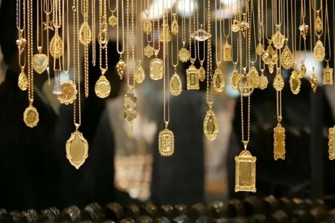 قیمت طلا دست دوم سقوط کرد + جدول ۳ اردیبهشت قیمت طلا دست دوم سقوط کرد + جدول ۳ اردیبهشت