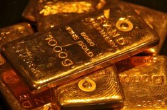صعود طلا در میانه جنگ؛ چشم سرمایه‌گذاران به آمریکا و ایران دوخته شده است