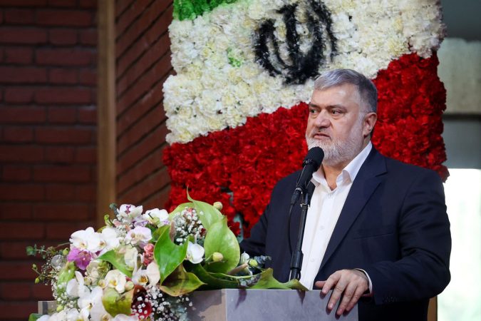 استاندار تهران از وجود ۱۵۰ هزار انشعاب غیرقانونی آب خبر داد استاندار تهران از وجود ۱۵۰ هزار انشعاب غیرقانونی آب خبر داد