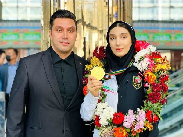 سیلی پدر مبینا نعمتزاده به پیشکسوت تکواندوی ایران سیلی پدر مبینا نعمتزاده به پیشکسوت تکواندوی ایران