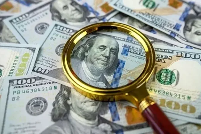 قیمت دلار در بازار آزاد افسار پاره کرد ( ۱۲ مرداد)