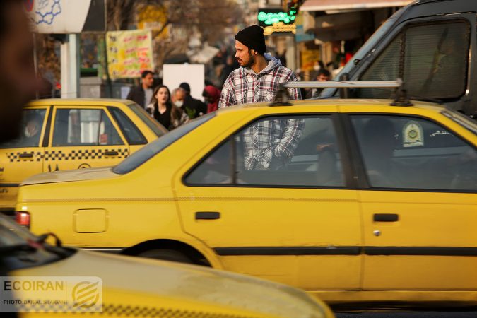 مرگ راننده تاکسی اینترنتی در تهران به دلیل گرمازدگی مرگ راننده تاکسی اینترنتی در تهران به دلیل گرمازدگی