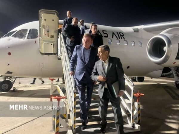 معاون رئیس جمهور وارد بوشهر شد