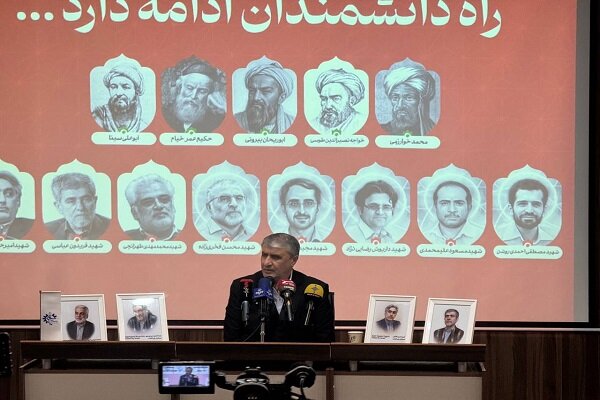 اسلامی: رشد و پیشرفت همه جانبه کشور نتیجه انقلاب اسلامی است