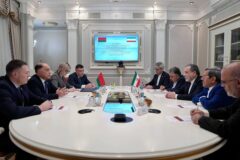تاکید بر ضرورت همکاری تهران -مینسک بر جلوگیری از نقض اصول منشور ملل