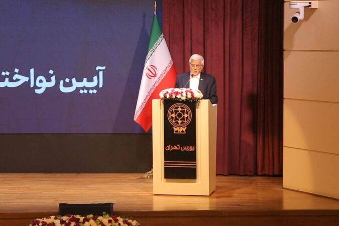 دولت با تمام قدرت از بورس حمایت می‌کند/ تنظیم‌گری نباید مانع کارآمدی بازار سرمایه شود