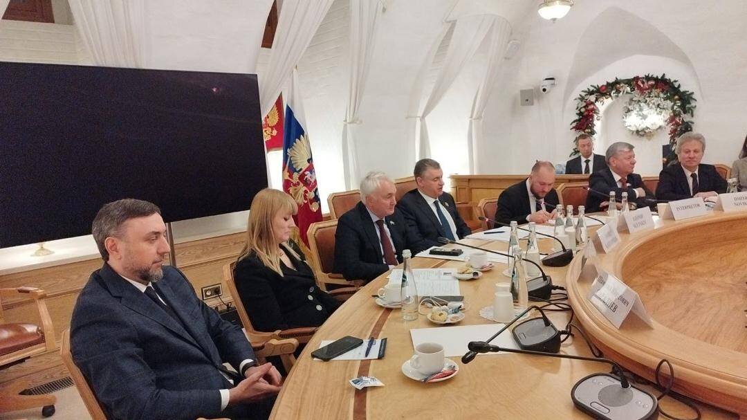 امنیت ایران و روسیه در همه تنیده است/ اهمیت توسعه مناسبات با توجه به اقدامات خصمانه غربی‌ها