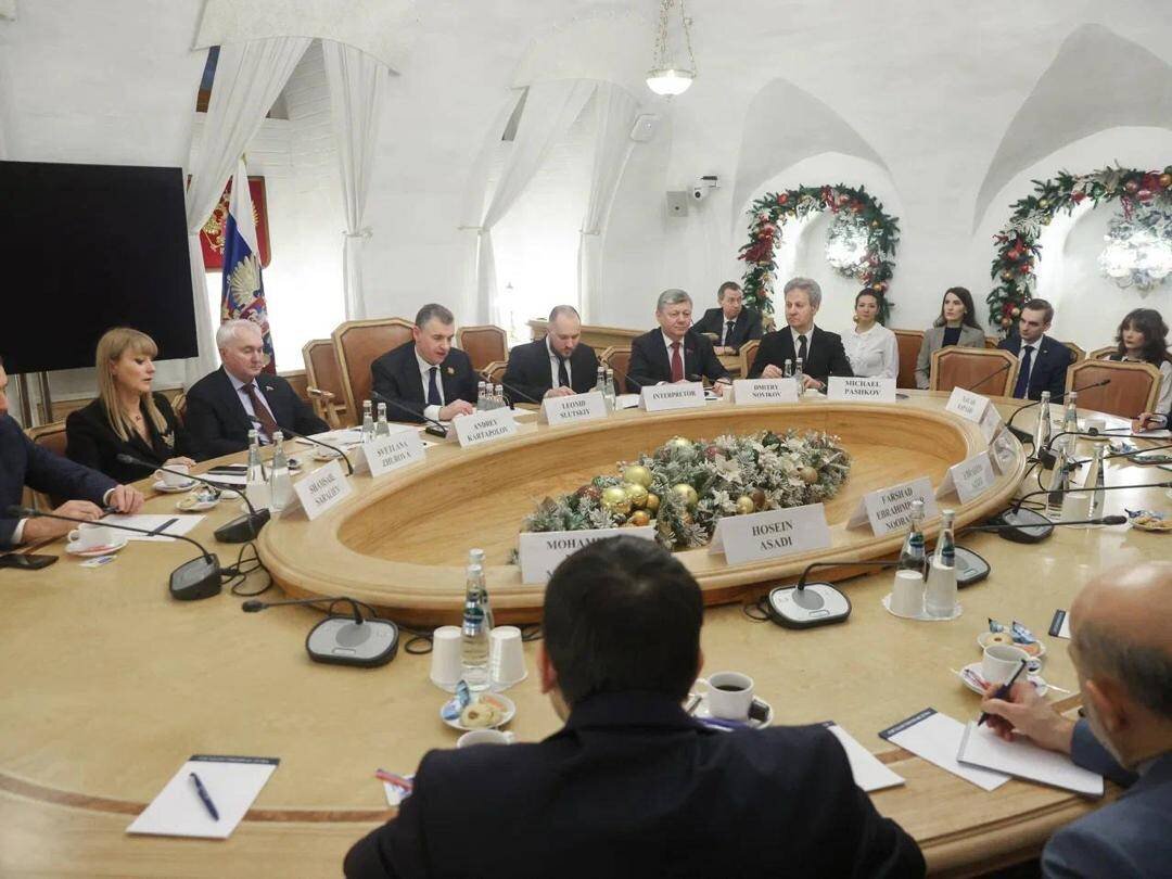 امنیت ایران و روسیه در همه تنیده است/ اهمیت توسعه مناسبات با توجه به اقدامات خصمانه غربی‌ها