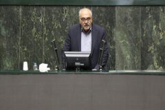 مصطفوی: افزایش ۲۰ درصدی حقوق با شعار عدالت‌خواهی دولت منافات دارد