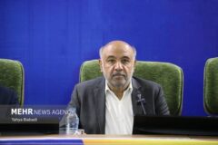 میدری: باید مردم را از خرید طلا به سرمایه‌گذاری در صنایع مولد سوق دهیم