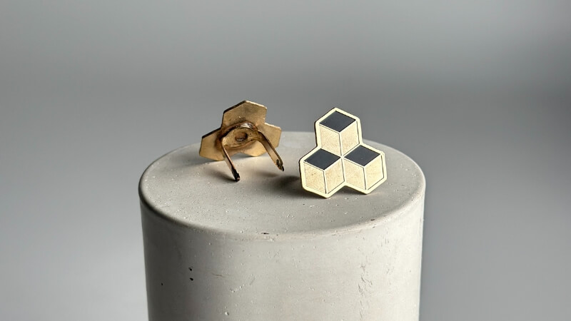 نقش استراتژیک بج سینه در برندسازی