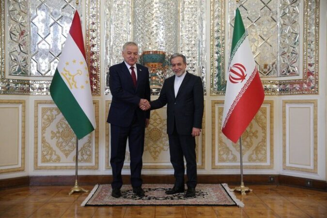 وزیر امور خارجه تاجیکستان سالگرد پیروزی انقلاب را به عراقچی تبریک گفت