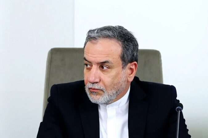 عراقچی: ما هیچ مانعی در تنگه هرمز ایجاد نکرده‌ایم