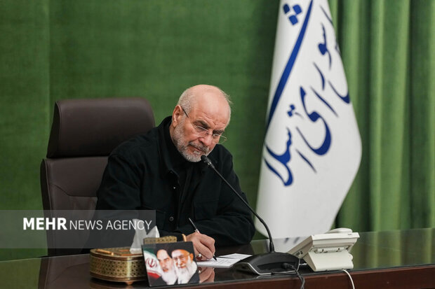قالیباف: نود میلیون ایرانی مدال دفاع از وطن را بر سینه دارند