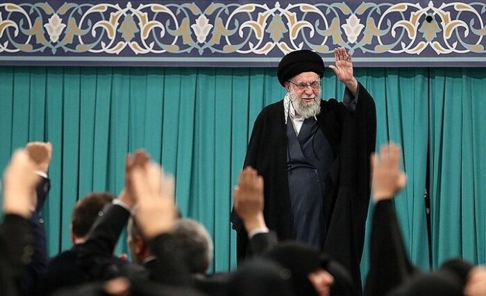 ماجرای دیداری جالب با رهبر شهید و تفقد از علمای مشهد