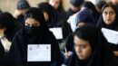 اجبار دختران به برداشتن چادر در آزمون سمپاد / هدف مسئولان چه بود؟