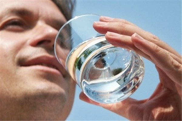 بیدار شدید حتما آب « ِولَرم» بنوشید!