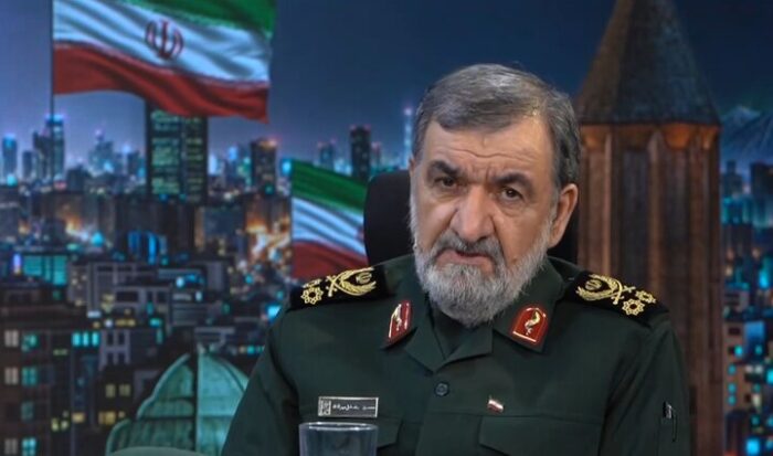 سرلشکر رضایی: امشب، متجاوزان پاسخ خود را دریافت کردند