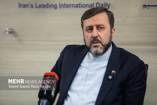 ایران مسیر جنوبی تنگه هرمز را حتی برای یک ساعت به رسمیت نمی‌شناسد