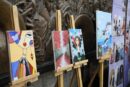 برپایی نمایشگاه آثار هنری بیماران پروانه‌ای در مترو