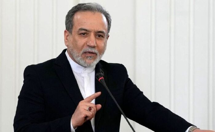عراقچی: عناصر صهیونیست در دولت آمریکا «سر» خود را در خاک دفن می‌کنند
