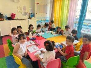 مهدکودک‌های گران، بچه‌ها را خانه‌نشین کرده است