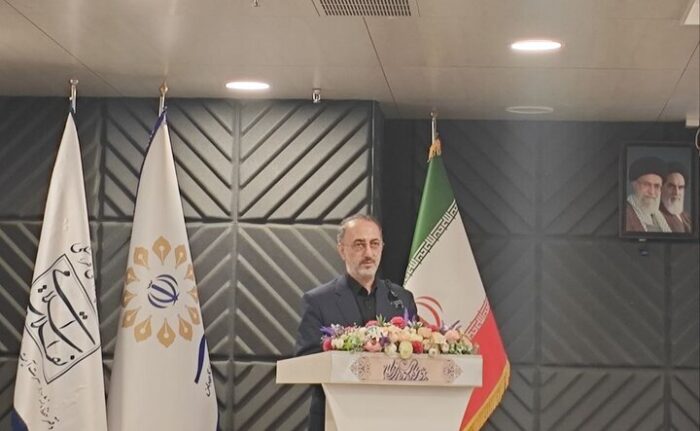 اسحاقی: میراث رهبر شهید ایران قوی و عزیز است