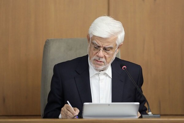 عارف: اصلاح مصرف بنزین، صیانت از ثروت نسل‌های آینده است