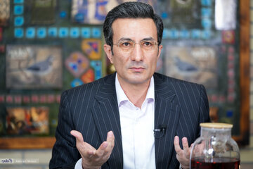 مرتضی نظری: هزار و ۱۰۰ ملک مدرسه دولتی به‌جای آموزش رایگان به مدارس غیردولتی واگذار شده + ویدیو